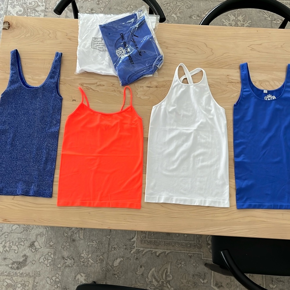 Lot of 4 NEW bodycon Sugarlips tank tops - stretchy One Size Fits Most